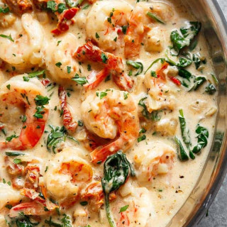 Creamy Garlic Butter Tuscan Shrimp