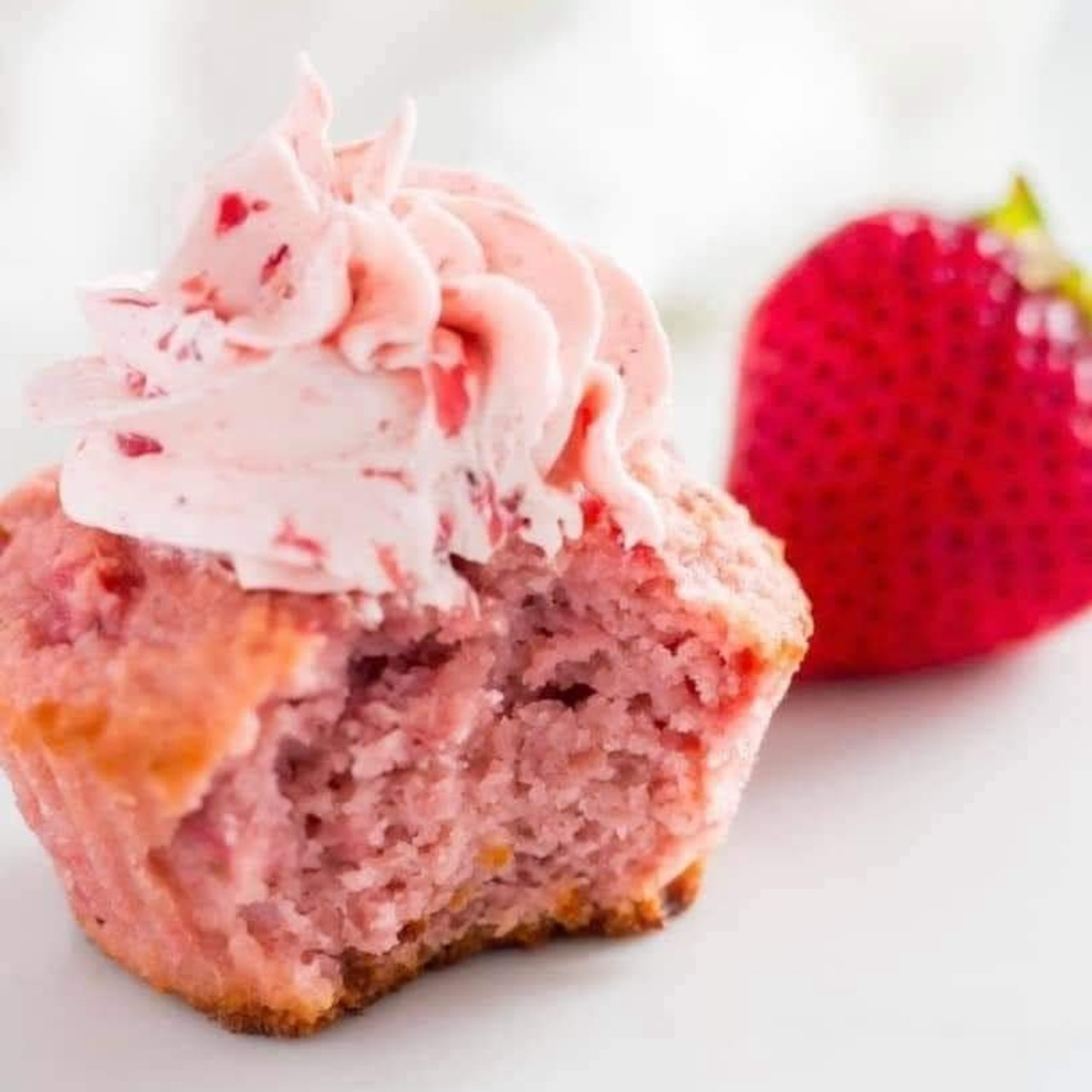 Keto Strawberry Cupcakes