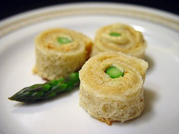 Asparagus Rolls