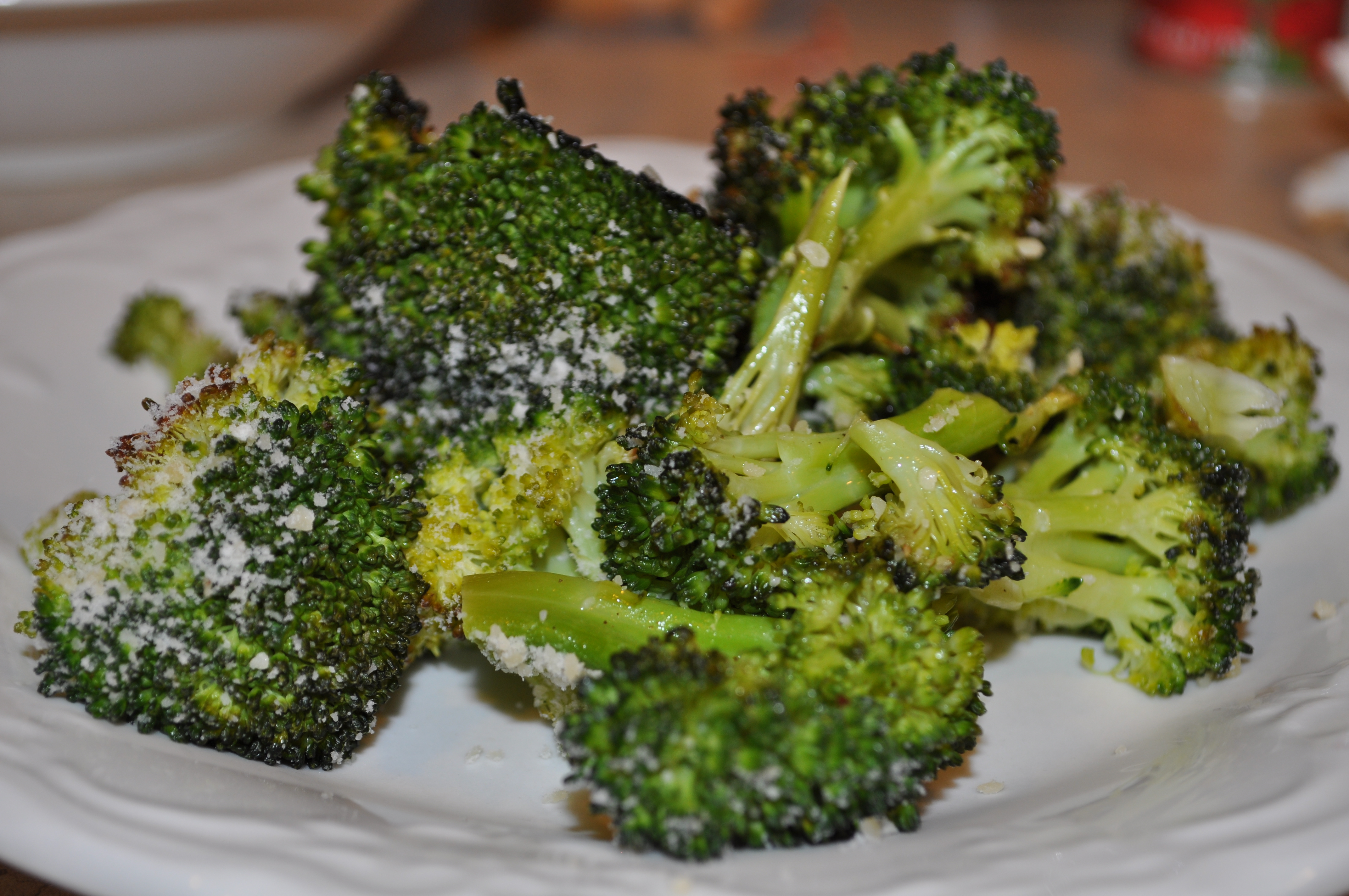 Broccoli with Garlic and Parmesan Cheese 