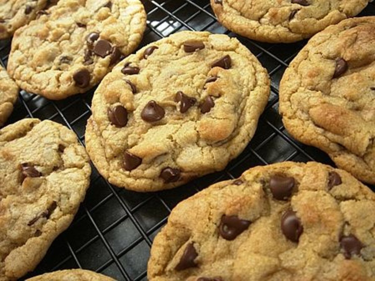 Chewy Chocolate Chip Cookies - BigOven