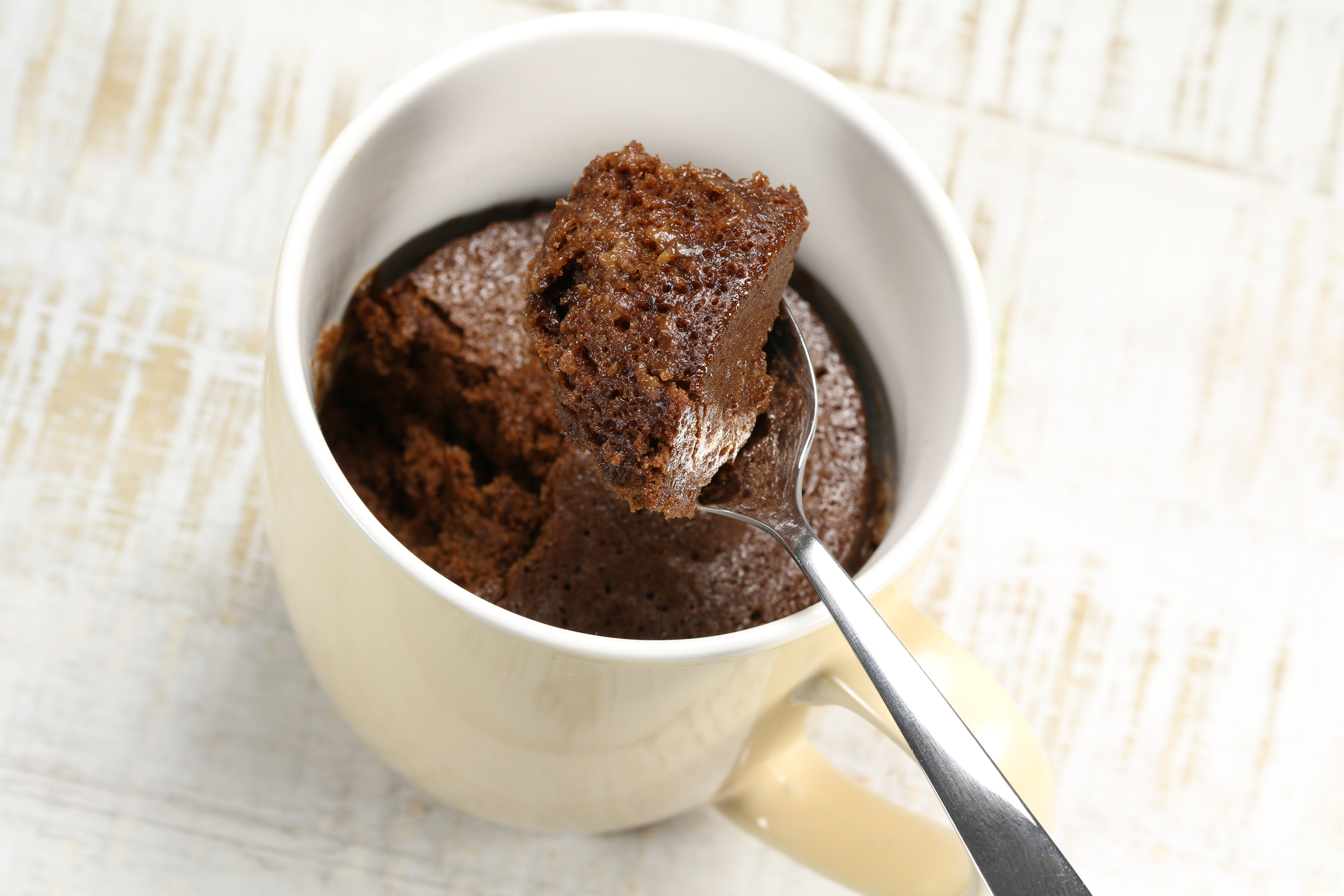 Шоколадное масло рецепт. 1 Чашка шоколадных чипсов. Microwave Chocolate Mug Cake with Ice Cream.