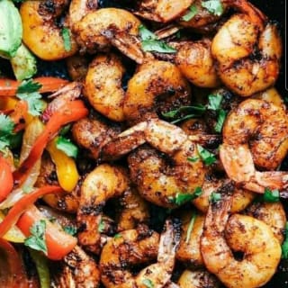 20 MINUTE SKILLET BLACKENED SHRIMP FAJITAS