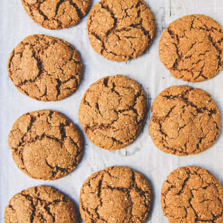 Chewy Ginger Molasses Cookies (vegan, gluten-free)