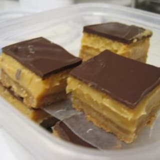 Easy Caramel Slice