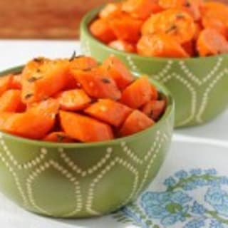 Garlic Thyme Roasted Carrots