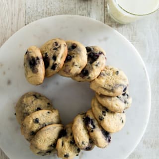 Honey and Blueberry Cookies