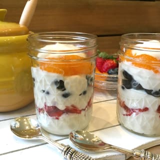 Honey Yogurt Breakfast Parfait