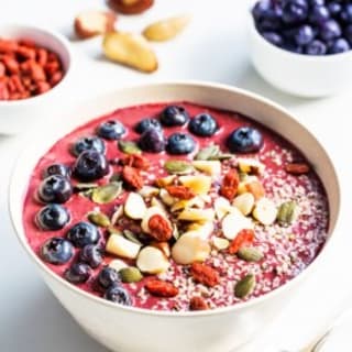 Immune-Boosting Paleo Smoothie Bowl