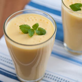Mango Lassi Smoothie Authentic