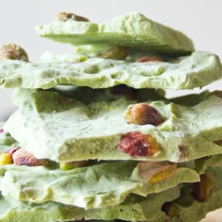 Matcha Frozen Yogurt Bark