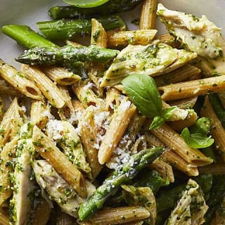 One-Pot Chicken Pesto Pasta with Asparagus