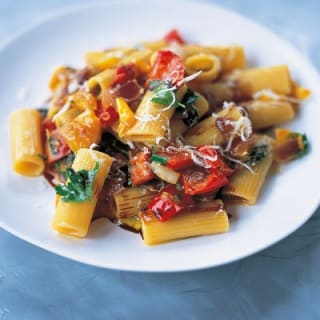 Pasta peperonata