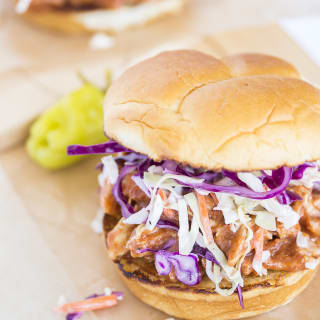 Slow Cooker Buffalo Chicken Sandwiches 