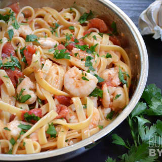 Spicy Shrimp Tomato Pasta