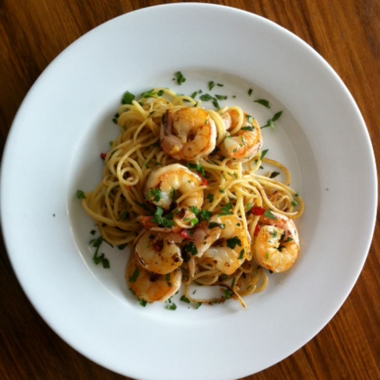 Chilli prawn pasta with garlic and ginger