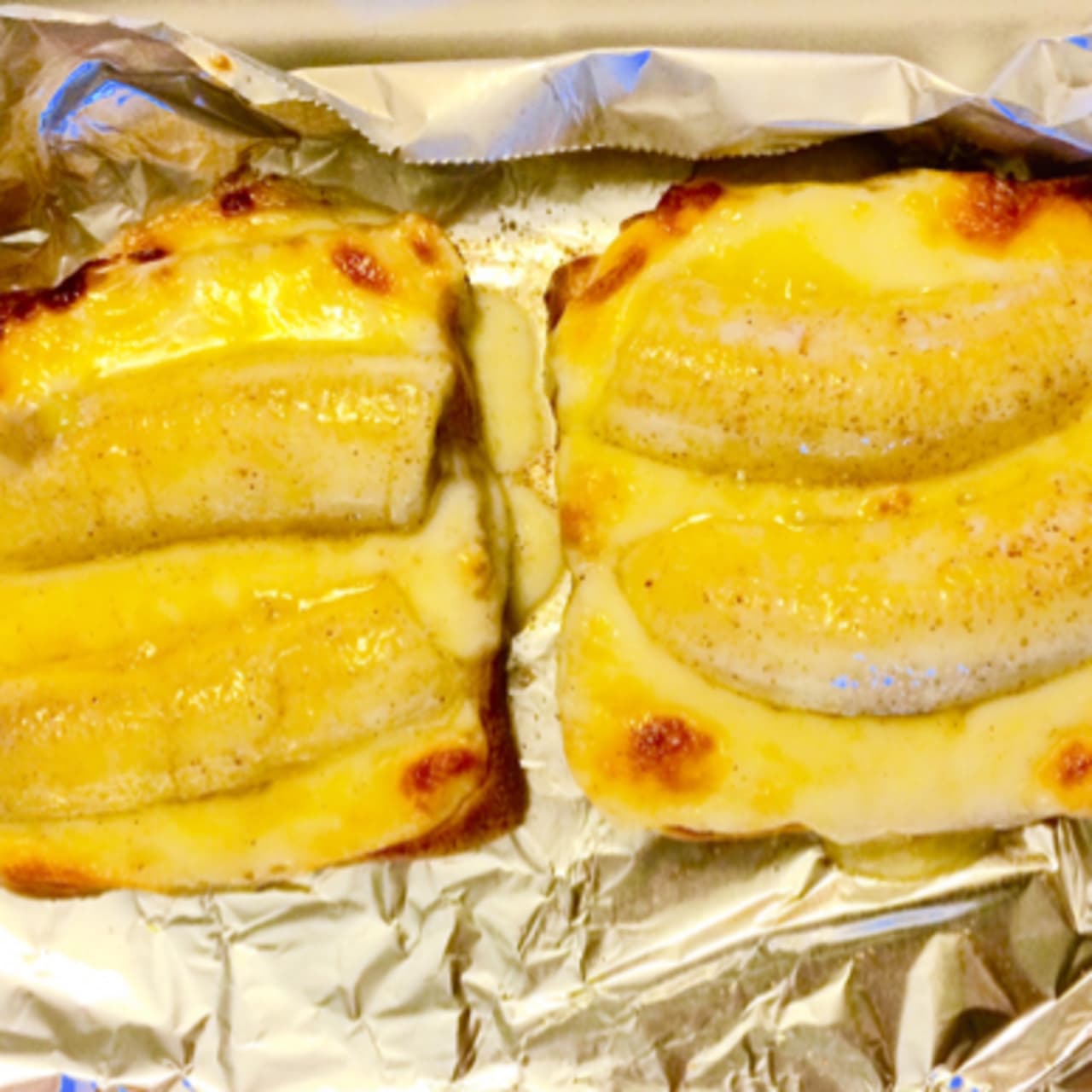 Grilled Banana & Mozarella Melt