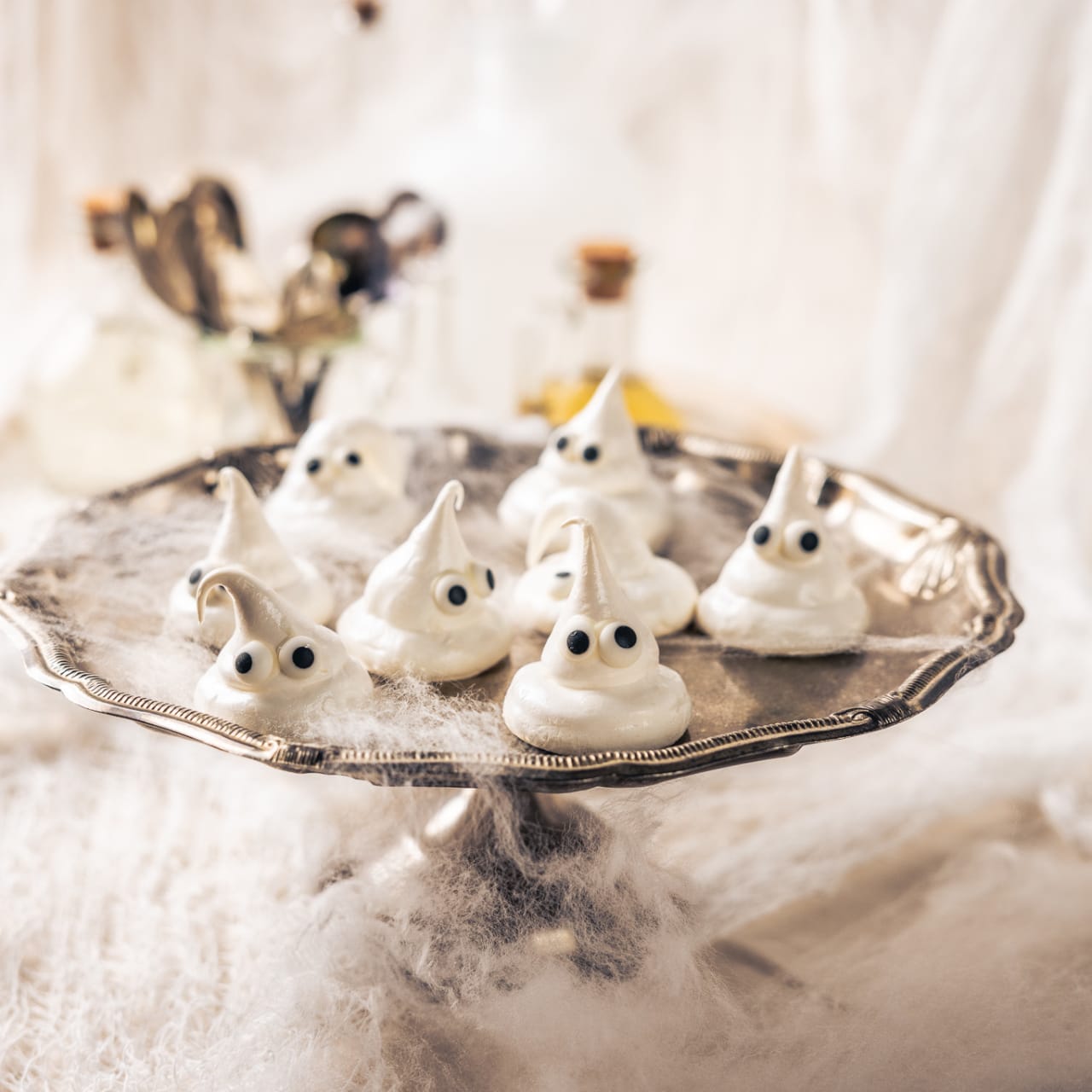 Halloween Monster Meringues