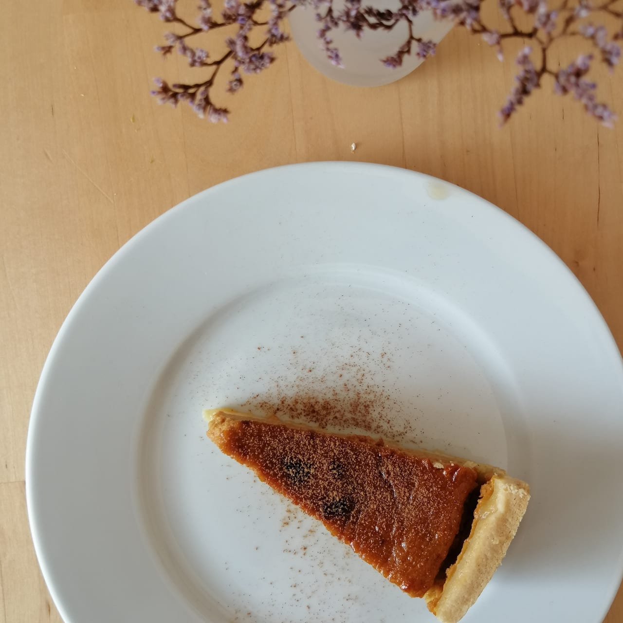 Pumpkin pie with fresh pumpkin