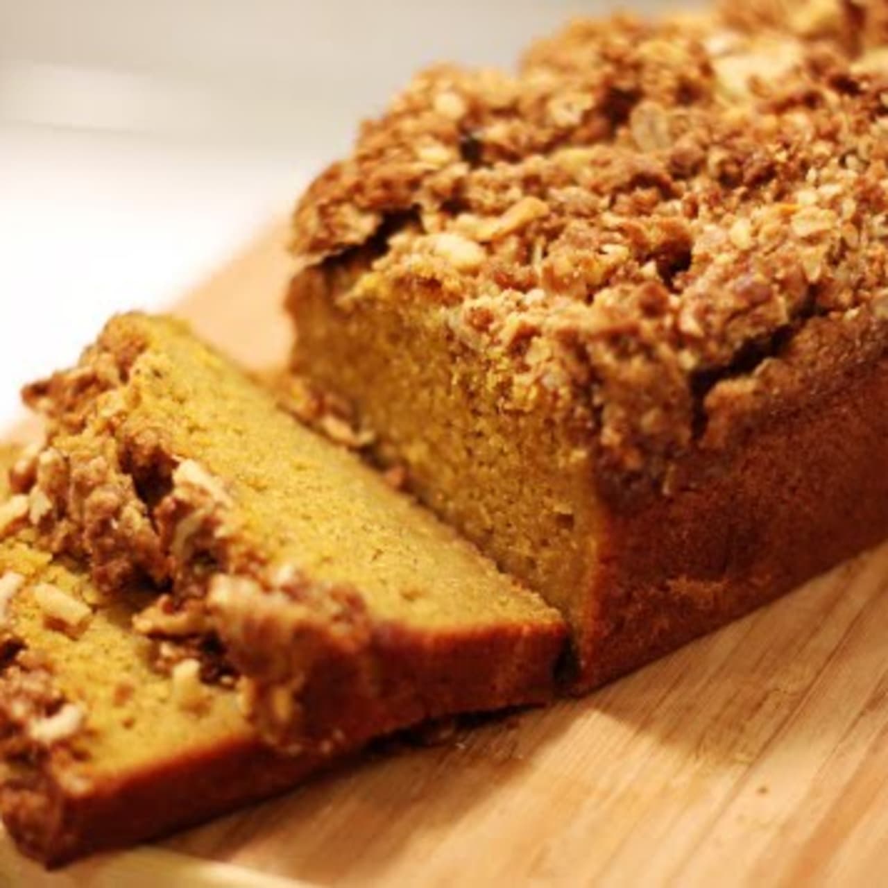 Streusel-Topped Pumpkin Bread