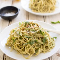 15 Minute Creamy Avocado pasta