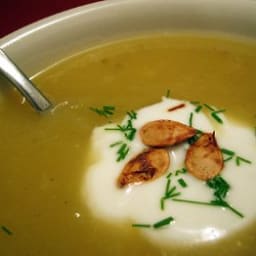 acorn-squash-and-apple-soup-2.jpg