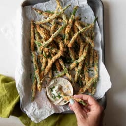 Air Fryer Garlic Parmesan Green Beans