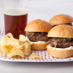 Alton Brown's Mini Man Burgers