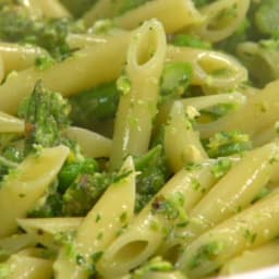 Asparagus and Pistachio Pesto Pasta