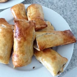 aussie-sausage-rolls.jpg