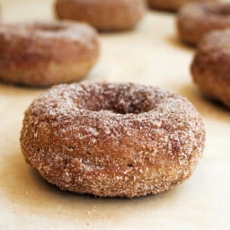 baked-apple-donuts-2264559.jpg