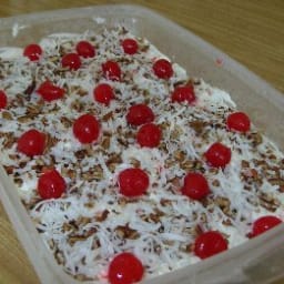 banana-split-cake-2.jpg