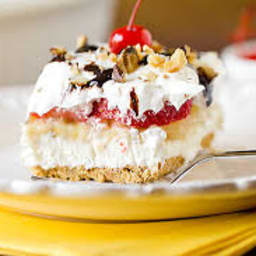 Banana Split Dessert - Emmy Peters