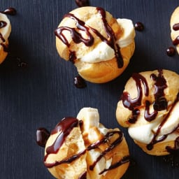 Banoffee profiteroles