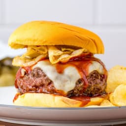 BBQ Potato Chip Burger