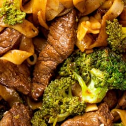 Beef & Broccoli Noodles