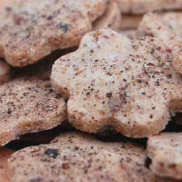 Black Pepper and Rosemary Crackers