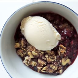 Blackberry Crisp