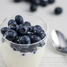 Blueberries with Banana Sauce