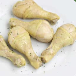 boiled-chicken-drumsticks-recipe-3027371.jpg