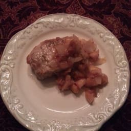 Boneless Pork Chops with Apple Chutney