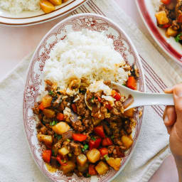 Braised Ground Pork & Potatoes 