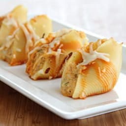 Buffalo Chicken Stuffed Shells