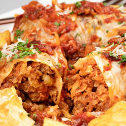 cabbage-rolls-recipe-4894d2-eccc557b814b9f3b0d0d5a7e.jpg