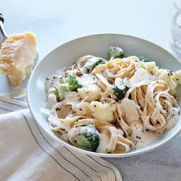 cauliflower-alfredo-1586231.jpg