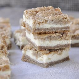 Cheesecake Snickerdoodle Blondies
