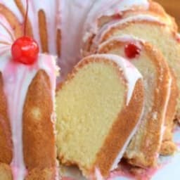 Cherry 7 Up Pound Cake