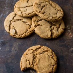 Chewy Molasses Cookies