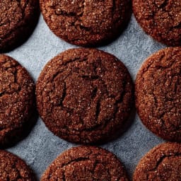 Chewy Molasses Cookies