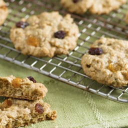 Chewy Oatmeal Cookies